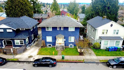 5026 20th Avenue Ne, Seattle, WA, 98105 | Card Image