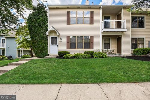 292 Everly Ct, MOUNT LAUREL, NJ, 08054-3714 | Card Image