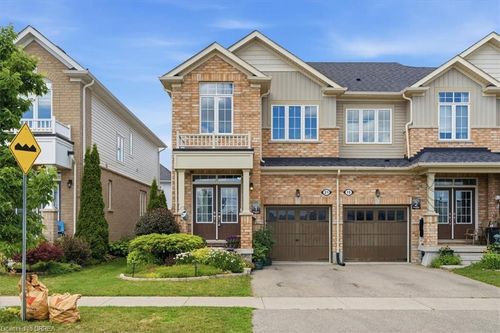 21 Hartley Ave, Paris, ON, N3L0G9 | Card Image