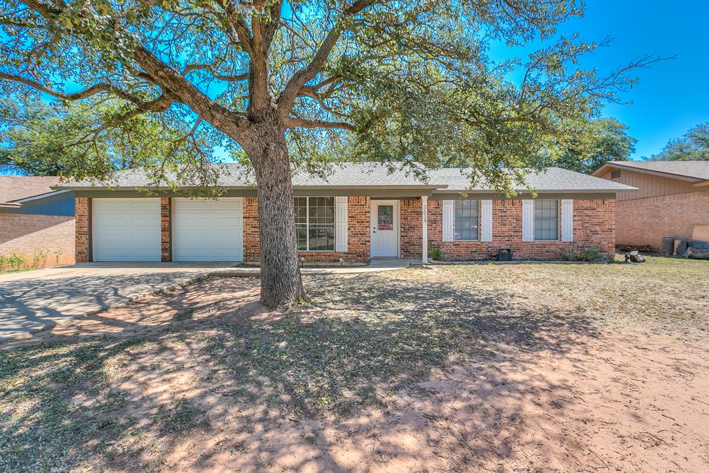 Old Post Cir, San Angelo, TX 76904