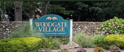 j-210 Springmeadow Drive, Islip, NY, 11741 | Card Image