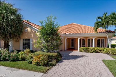 5835 Charlton Way, House other with 4 bedrooms, 3 bathrooms and null parking in Naples FL | Image 2