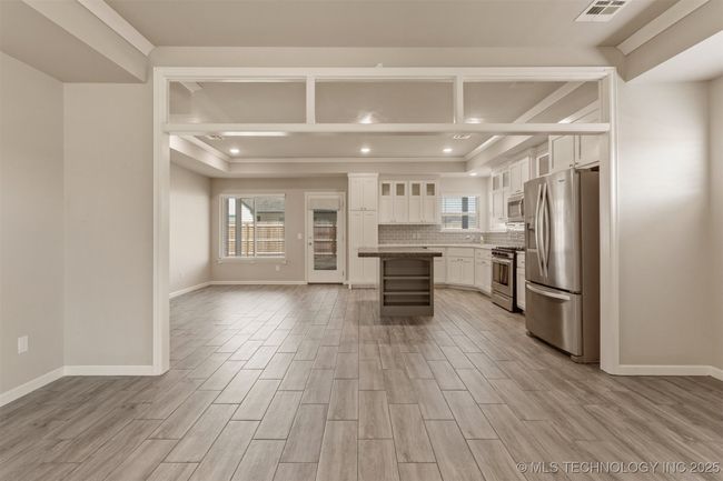 27623 109 Th St, House other with 3 bedrooms, 2 bathrooms and null parking in Coweta OK | Image 14