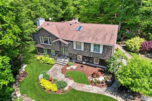 5 California Rd, Warwick, NY, 10990-3821 | Card Image