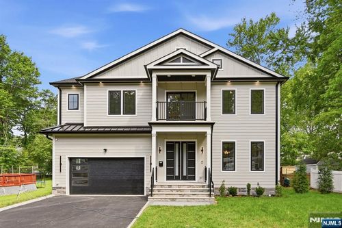 20 Hampton Ter, Livingston, NJ, 07039-4115 | Card Image