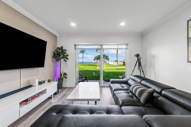 APT-103 - 311 E Ocean Ave, Condo with 2 bedrooms, 2 bathrooms and null parking in Lantana FL | Image 14