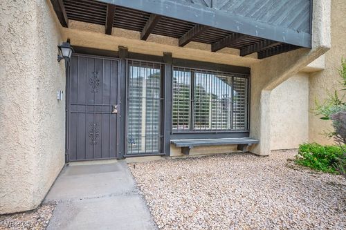 4567 Kenmare Way, Las Vegas, NV, 89121-5740 | Card Image