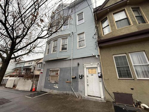 apt-3-165 Danforth Ave, Jersey City, NJ, 07305-2629 | Card Image