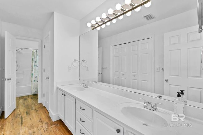 Master Bathroom | Image 27