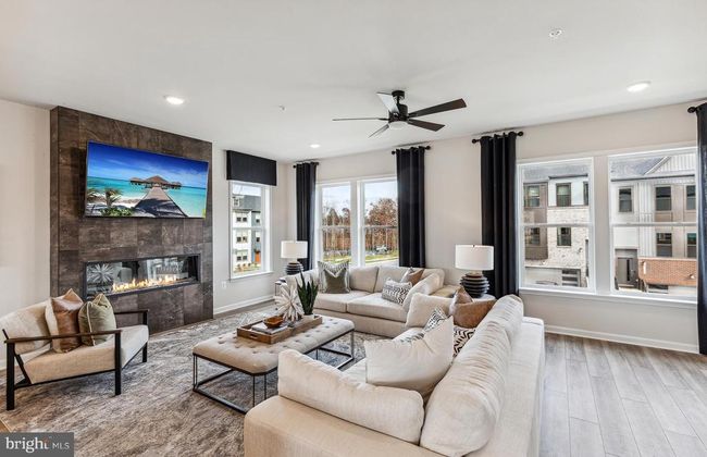 42609 Houdini Rest Ter, Townhouse with 4 bedrooms, 5 bathrooms and null parking in LEESBURG VA | Image 12
