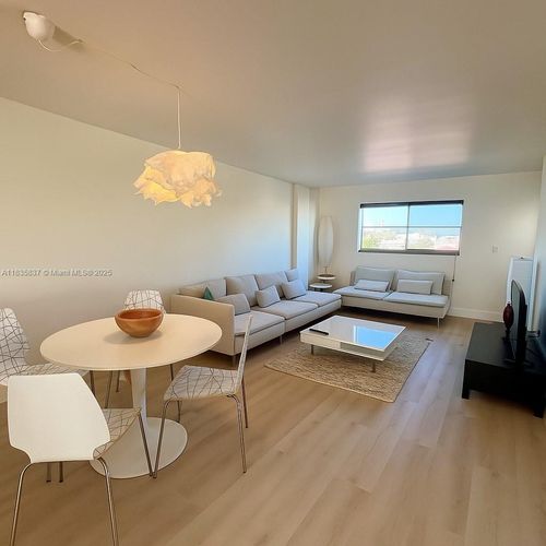 apt-505-1575 Euclid Ave, Miami Beach, FL, 33139-3538 | Card Image