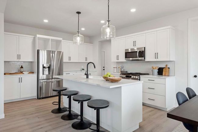 Photo taken from previous model with a similar floorplan. While similar, some options shown in the picture may not be included in this pricing. Please ask for a detailed list of included features for this listing. | Image 37