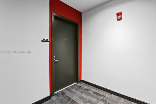 apt-3511-151 Se 1st St, Miami, FL, 33131-1463 | Card Image