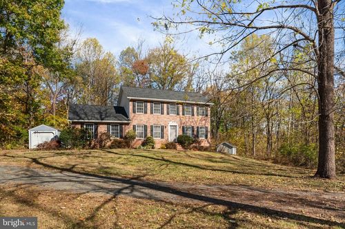 7897 Coffee Pot Hl, CATLETT, VA, 20119-1772 | Card Image