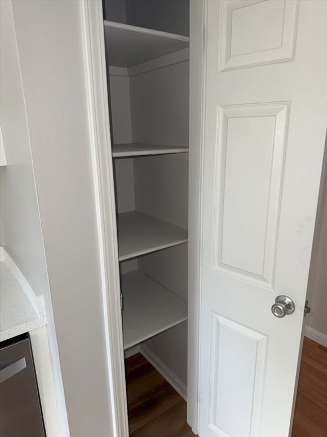 UNIT-4 - 68 Lantern Ln, Condo with 1 bedrooms, 1 bathrooms and 2 parking in Dracut MA | Image 6