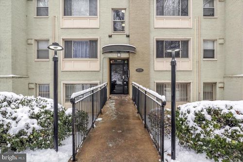303-2850 Hartford St Se, WASHINGTON, DC, 20020-1625 | Card Image
