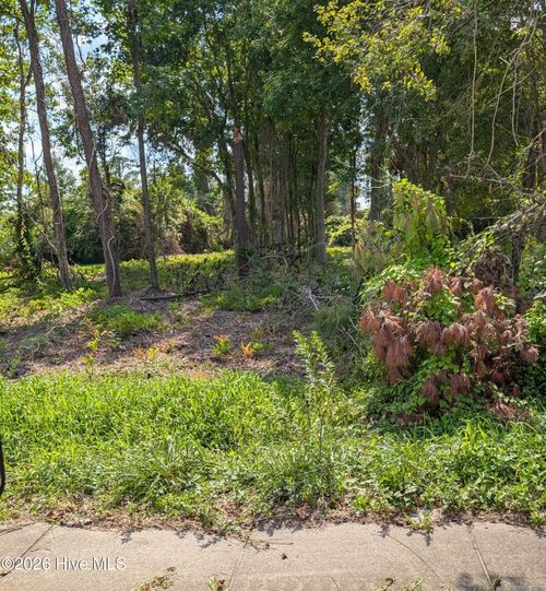 852 Bell Fork Rd, Jacksonville, NC, 28540-6312 | Card Image