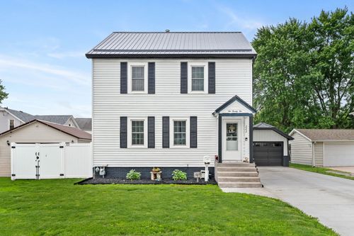 222 E Pearl St, Geneseo, IL, 61254-1554 | Card Image