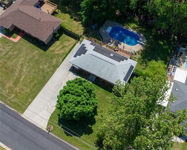 724 Camelot Way, House other with 3 bedrooms, 2 bathrooms and null parking in Norcross GA | Image 26