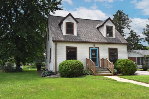 203 W State Road, North Prairie, WI, 53153 | Card Image