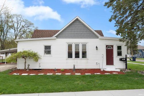 1605 E Clark St, Warsaw, IN, 46580-3611 | Card Image