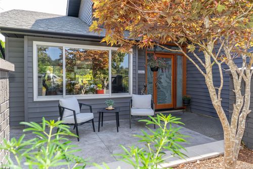 3728 Arbutus Dr N, Cobble Hill, BC, V8H0K8 | Card Image