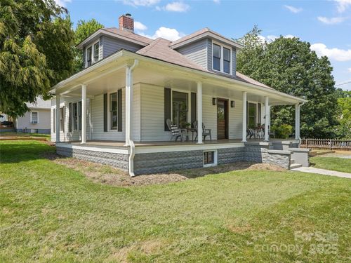 163 Pharr St, Canton, NC, 28716-4995 | Card Image