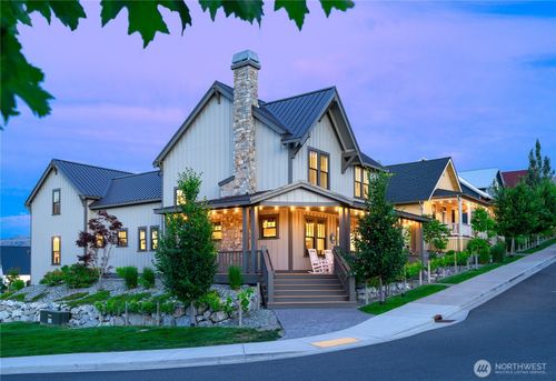 576 Porcupine Ln, Chelan, WA, 98816-3301 | Card Image