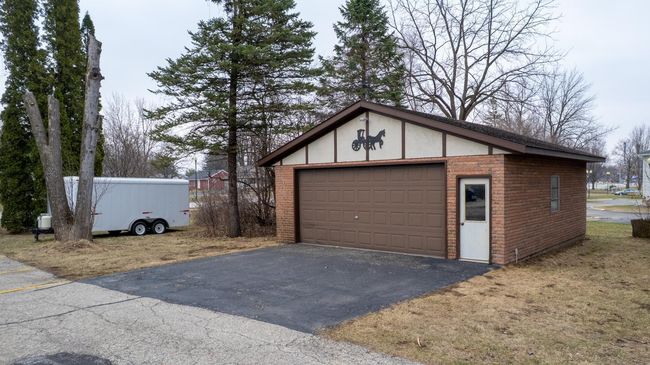 2 Car Garage | Image 67