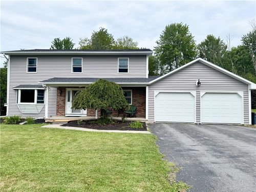 35 Metcalf Drive, Auburn, NY, 13021 | Card Image