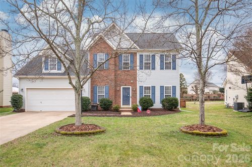 3943 Huntmeadow Dr, Charlotte, NC, 28269-7159 | Card Image