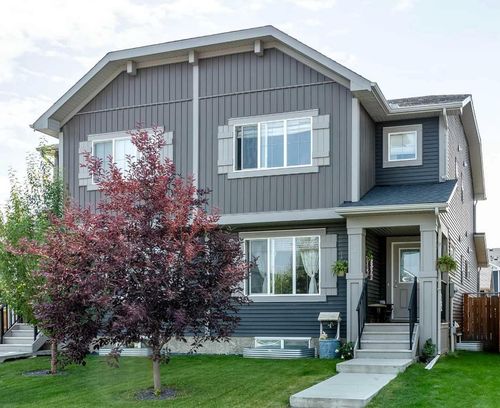 7 Emberside Hollow, Home with 3 bedrooms, 4 bathrooms and 2 parking in Cochrane AB | Card Image