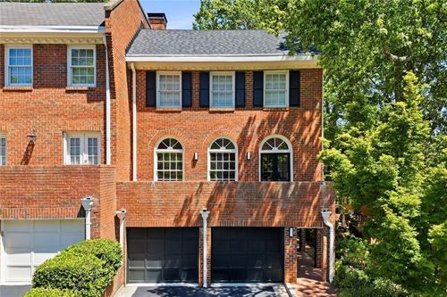 425 Jefferson Cir, Sandy Springs, GA, 30328-2636 | Card Image