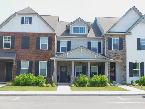 253 Grandstand Blvd, Gallatin, TN, 37066-4928 | Card Image