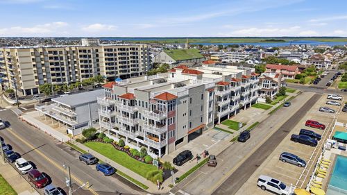 205-408 E Myrtle Rd, Wildwood Crest, NJ, 08260-3955 | Card Image