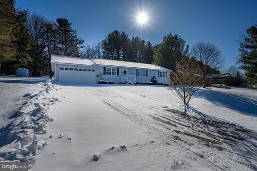 711 Heritage Dr, OAKLAND, MD, 21550-1745 | Card Image