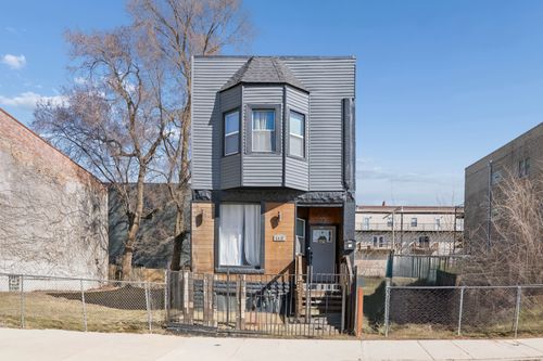 4411 Calumet Ave, Chicago, IL, 60653-3306 | Card Image