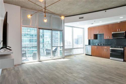 1304-943 Peachtree St Ne, Atlanta, GA, 30309-4479 | Card Image