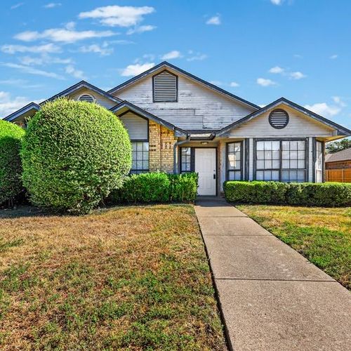 4049 Saint Christopher Ln, Dallas, TX, 75287-6450 | Card Image