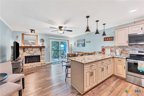apt-c7-943 Parkview Dr, Canyon Lake, TX, 78133-3314 | Card Image
