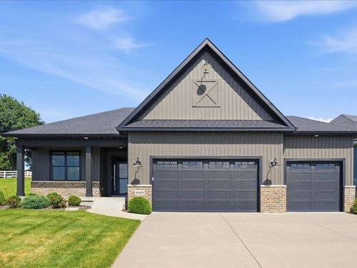 4465 Muirfield Dr, Bettendorf, IA, 52722-2477 | Card Image
