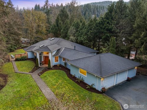 12407 Upper Preston Road Se, Issaquah, WA, 98027 | Card Image