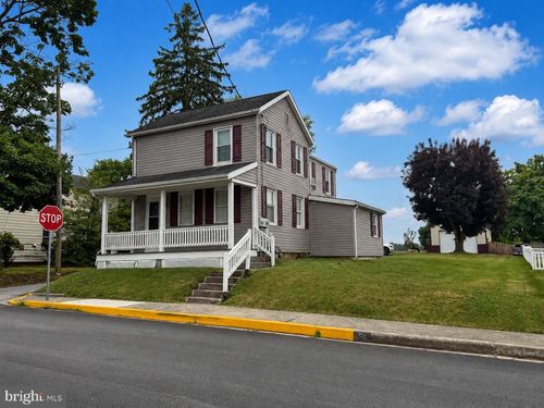 150 Walnut St, MOUNT WOLF, PA, 17347-6406 | Card Image