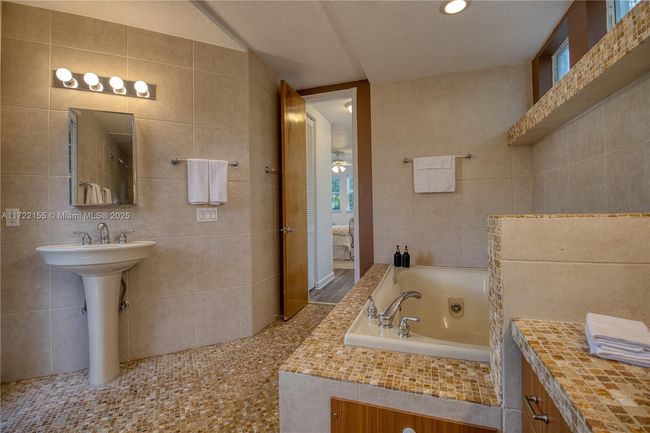 2200 Lincoln Ave, House other with 3 bedrooms, 3 bathrooms and null parking in Coconut Grove FL | Image 16