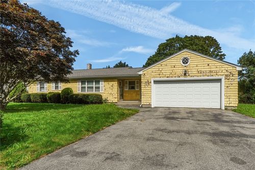5 Robert Ave, Portsmouth, RI, 02871-3222 | Card Image
