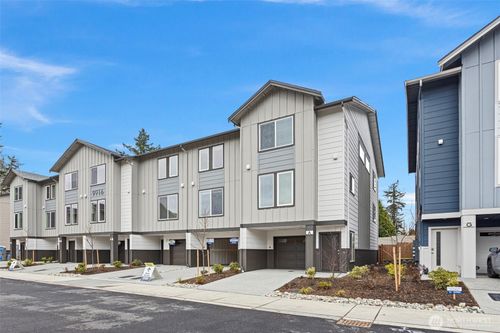 g-9916 18th Ave W, Everett, WA, 98204-1471 | Card Image