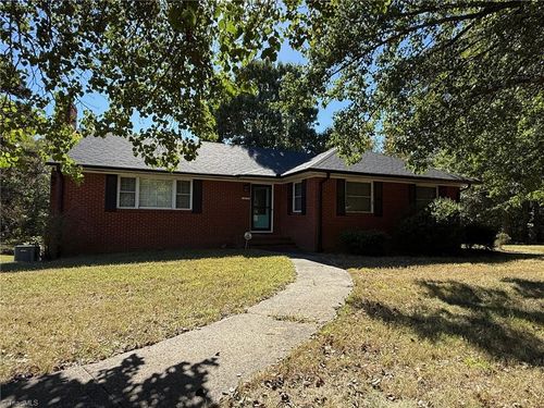 2820 Old Greensboro Rd, Thomasville, NC, 27360-8132 | Card Image