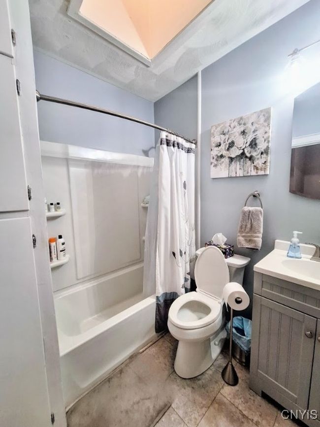 7 Genesee Ct, Condo with 2 bedrooms, 2 bathrooms and null parking in Utica NY | Image 22