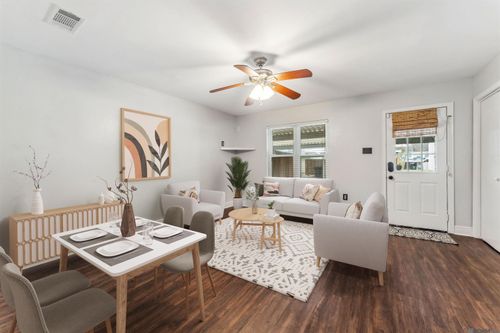 4151 Jefferson Woods Dr, Baton Rouge, LA, 70809-2765 | Card Image