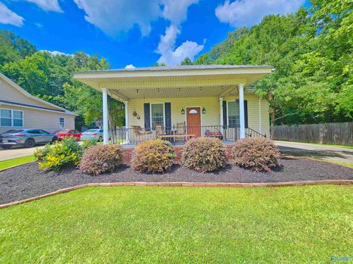 109 Spring Hill Dr, Gadsden, AL, 35906-3281 | Card Image